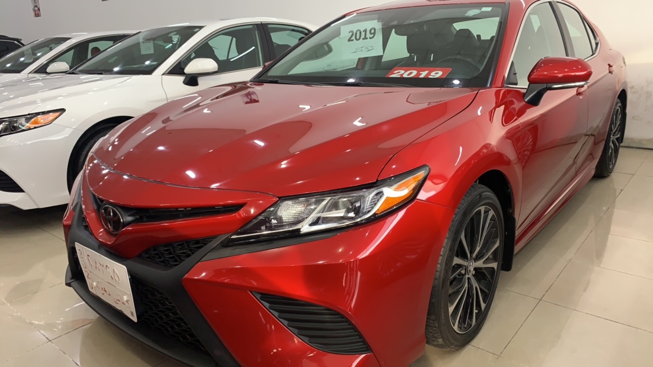 تۆیۆتا کامری